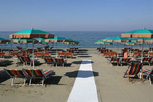 Riviera 3*