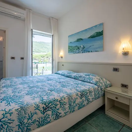 Hotel Riviera Deiva Marina Exterior photo