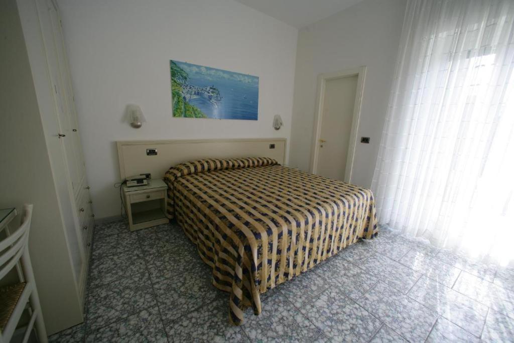Riviera 3*