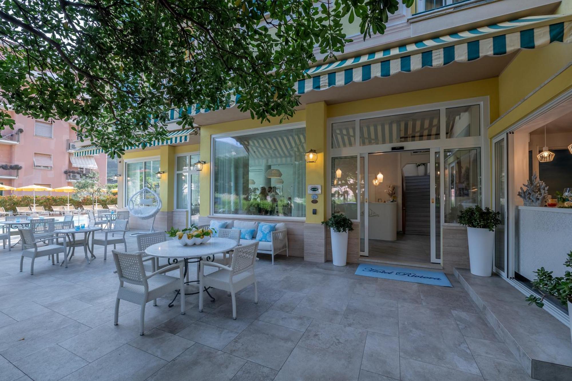 Riviera Hotel 3*