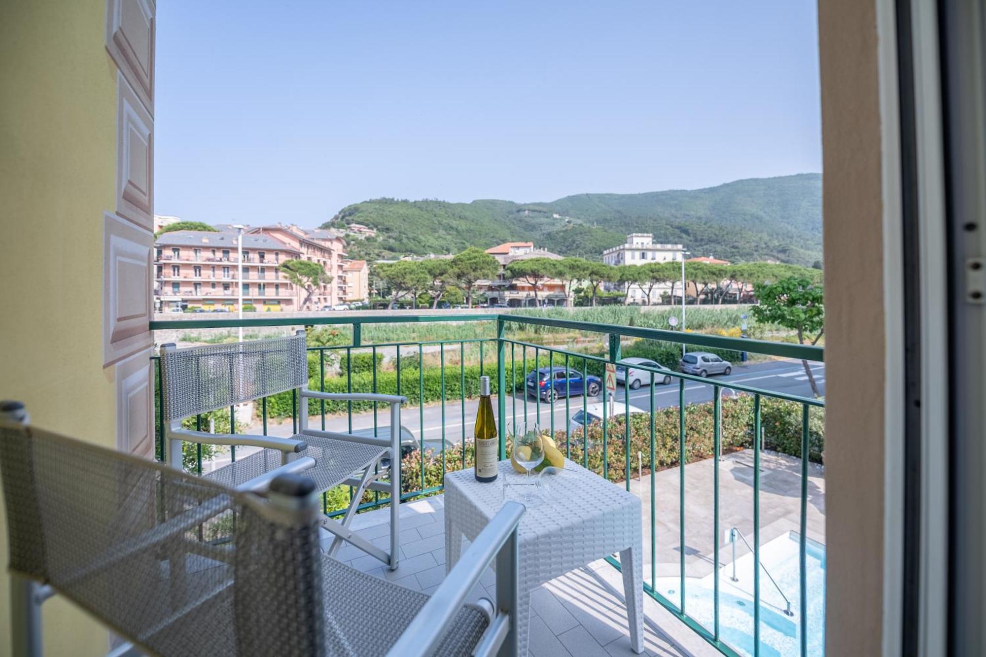Riviera Hotel